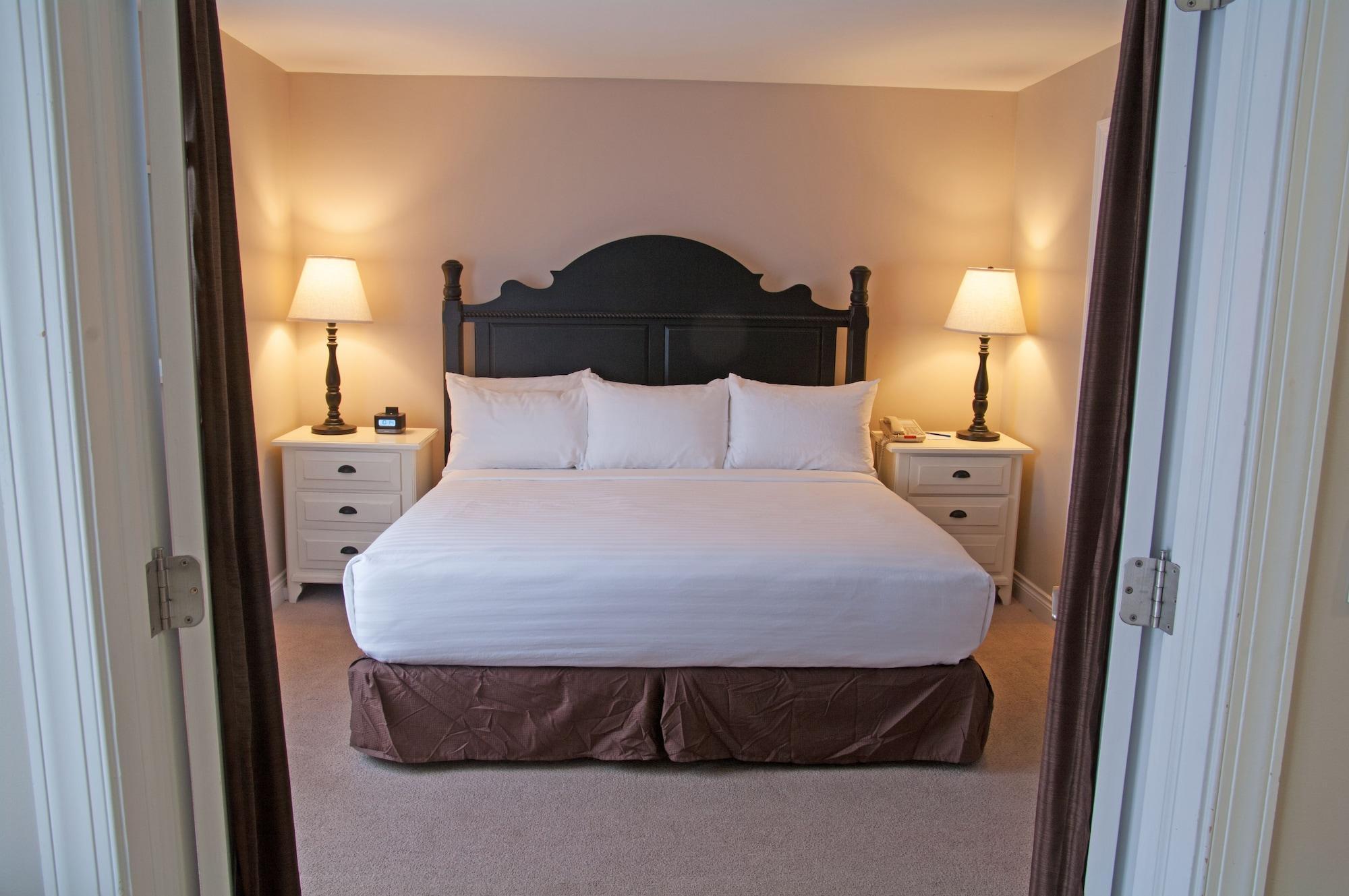 Charlevoix Inn & Suites Surestay Collection By Best Western 外观 照片