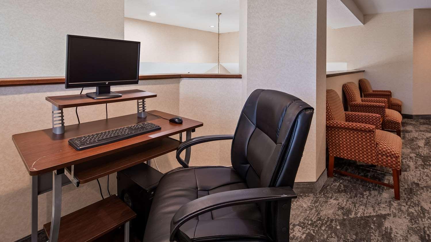 Charlevoix Inn & Suites Surestay Collection By Best Western 外观 照片